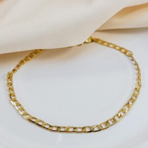 Pulseira Masculina Elo Grumet Banhada a Ouro 18K Com um design clássico e marcante, esta pulseira masculina é a escolha ideal para quem busca estilo e sofisticação em todos os detalhes. Produzida com elos do tipo grumet e banhada a ouro 18K, ela combina resistência, elegância e presença em uma única peça. ✔️ Material: Liga metálica de alta qualidade com banho em ouro 18K ✔️ Modelo: Elo Grumet ✔️ Fecho: Fecho tradicional seguro e resistente ✔️ Tamanho: Aproximadamente 21 cm (ajustável sob medida) ✔️ Estilo: Clássico, moderno e versátil – ideal para usar no dia a dia ou em ocasiões especiais Seja para complementar o visual ou para presentear com bom gosto, esta pulseira é uma peça indispensável no estilo masculino contemporâneo.